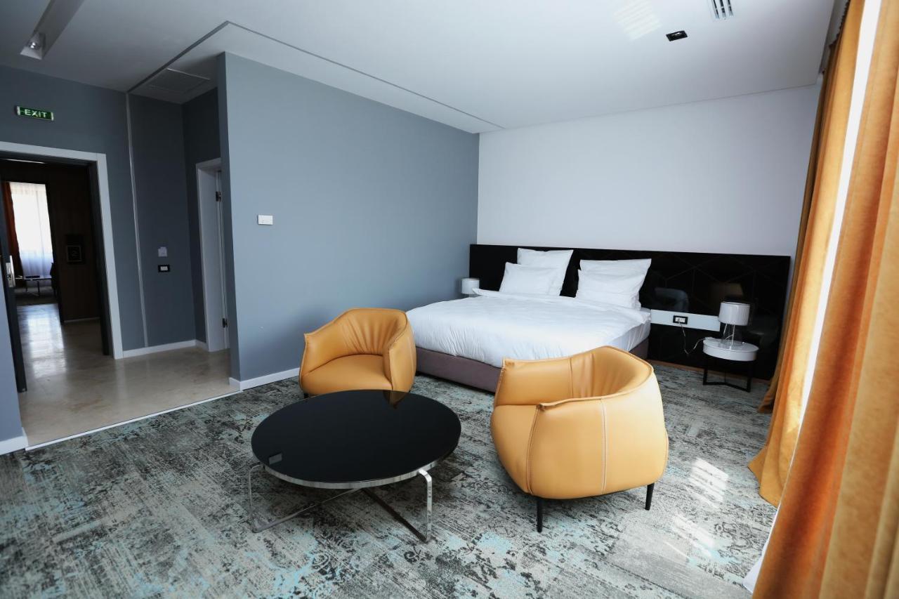 Valentino Rooms Focşani Exterior foto